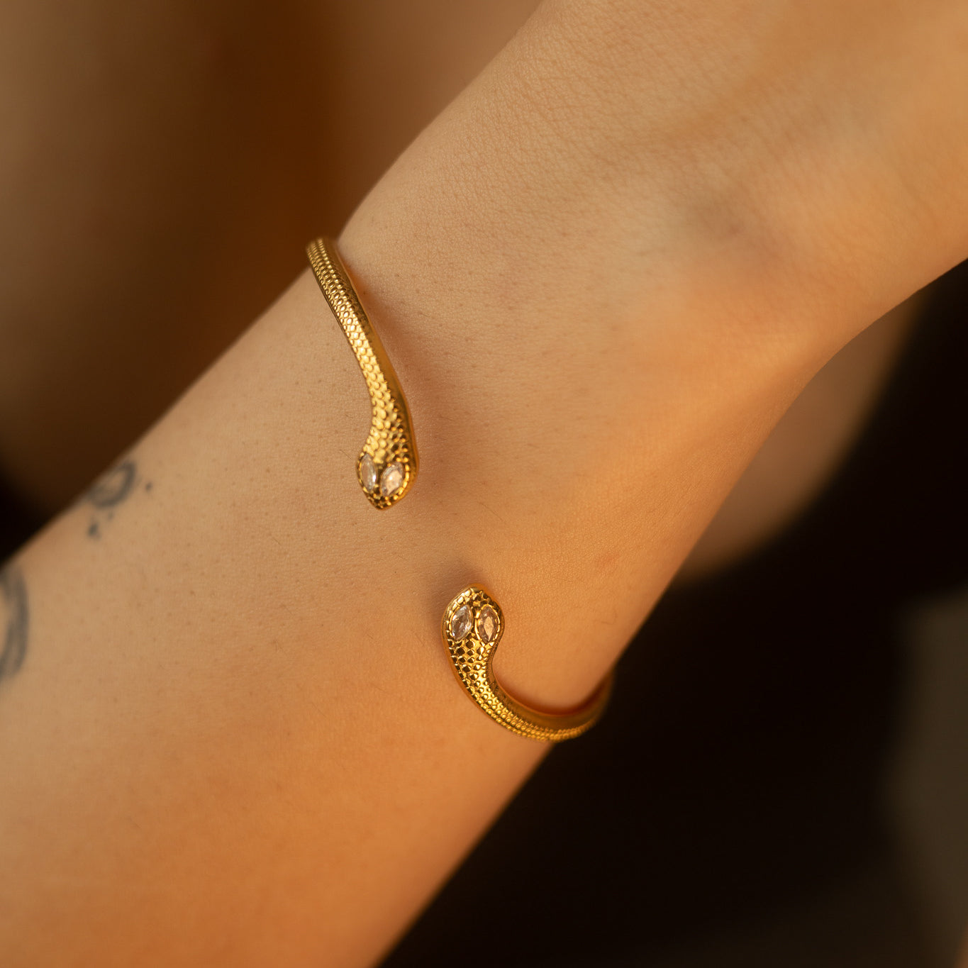 Bratara placata cu aur de 18k Glitterati Guardian