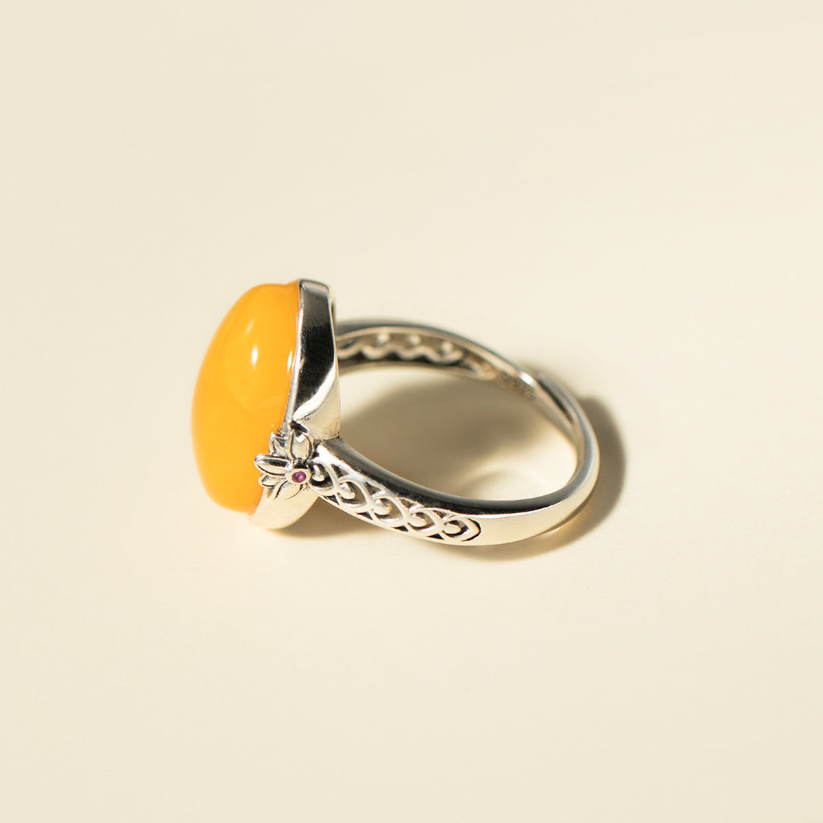 Inel Glitterati din argint cu piatra naturala chihlimbar (amber)