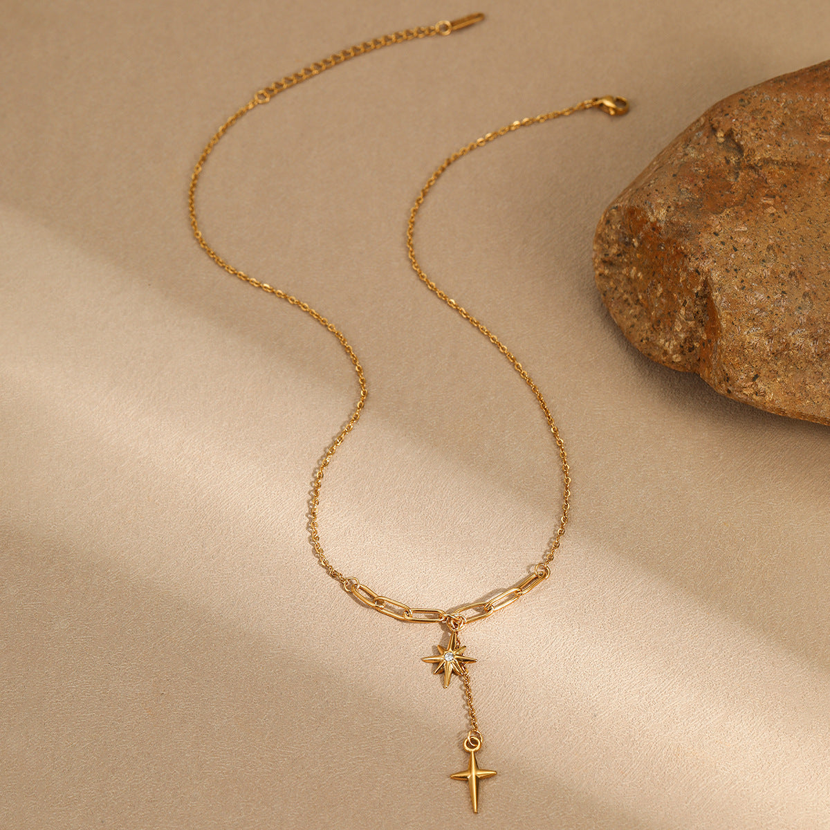Colier placat cu aur de 18k Glitterati North Star