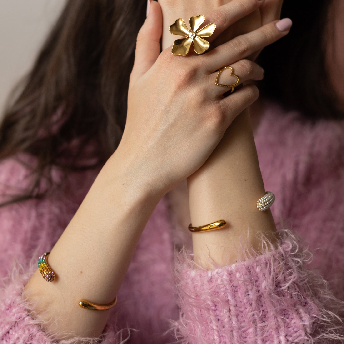 Brățară Cuff din Oțel Chirurgical Placat cu Aur 18K și Perle - Glitterati