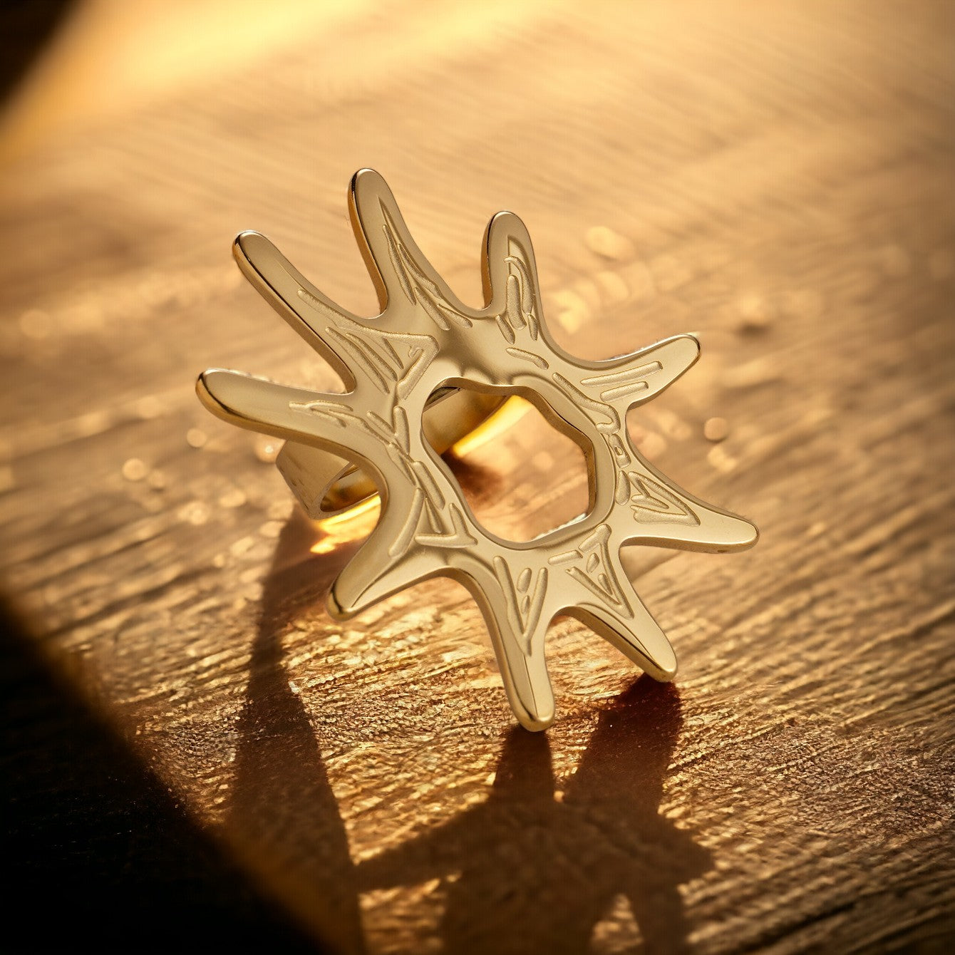 Inel placat cu aur de 18k Glitterati Sunburst