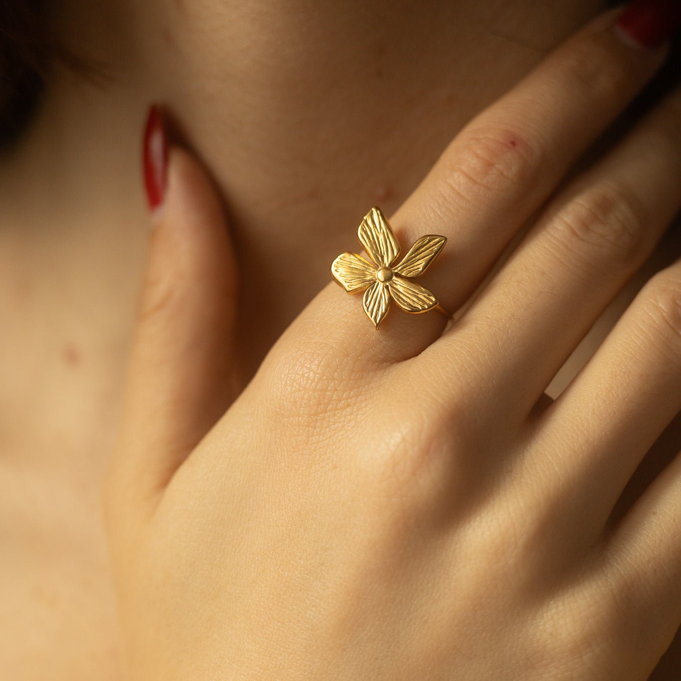 Inel placat cu aur de 18k Glitterati Fleur