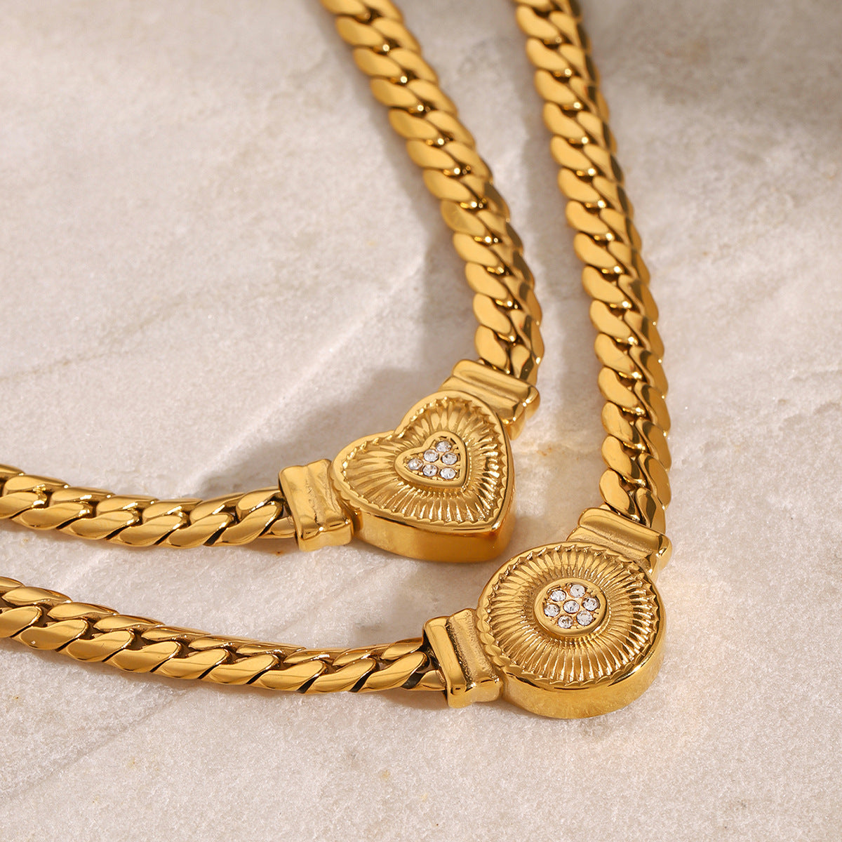 Colier Glitterati cu moneda, placat cu aur de 18K