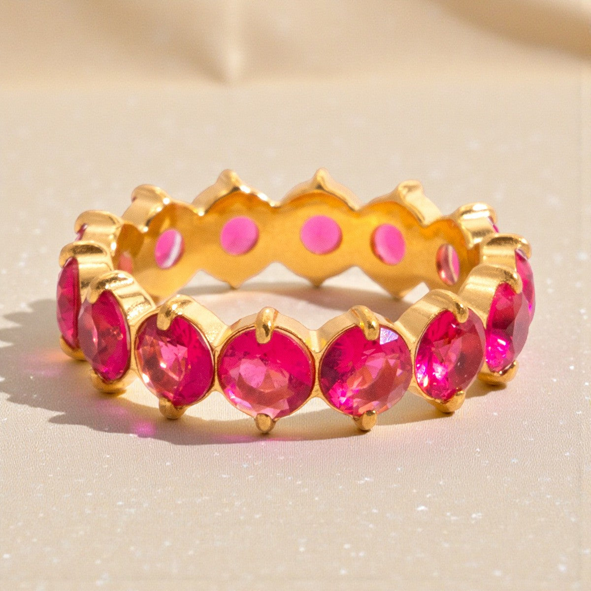 Inel Glitterati Murmur Saphire Red, placat cu aur de 18k