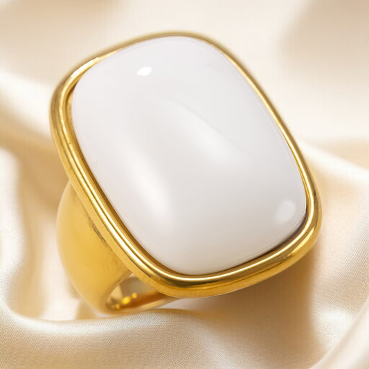 Inel Glitterati placat cu aur de 18K și piatră naturală agată albă