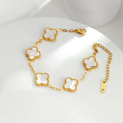 Bratara placata cu aur de 18k Glitterati Clover - white