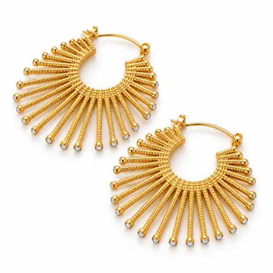 Cercei Glitterati Attract, cu accente de cubic zirconia, placați cu aur de 18K