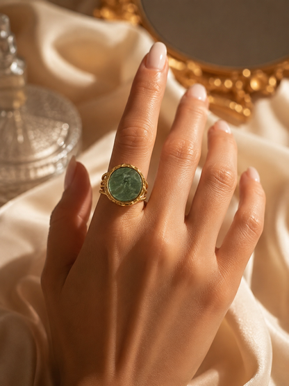 Inel Glitterati din Oțel Chirurgical Placat cu Aur 18K cu Jad Verde Natural
