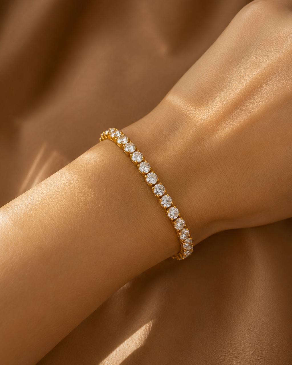 Brățară aurie tennis Glitterati Murmur placată cu aur de 18K din oțel chirurgical cu piatra cubic zirconia de 4mm